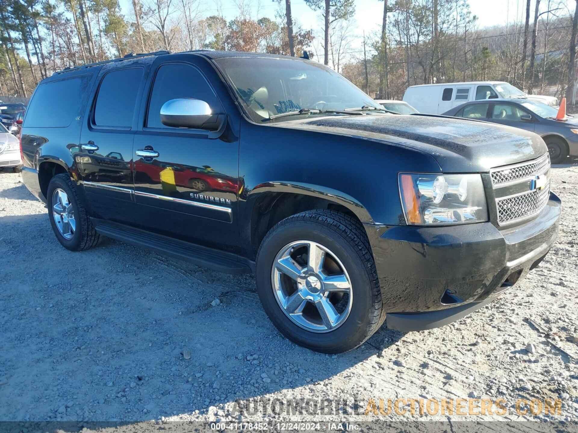 1GNSCKE07DR335513 CHEVROLET SUBURBAN 1500 2013