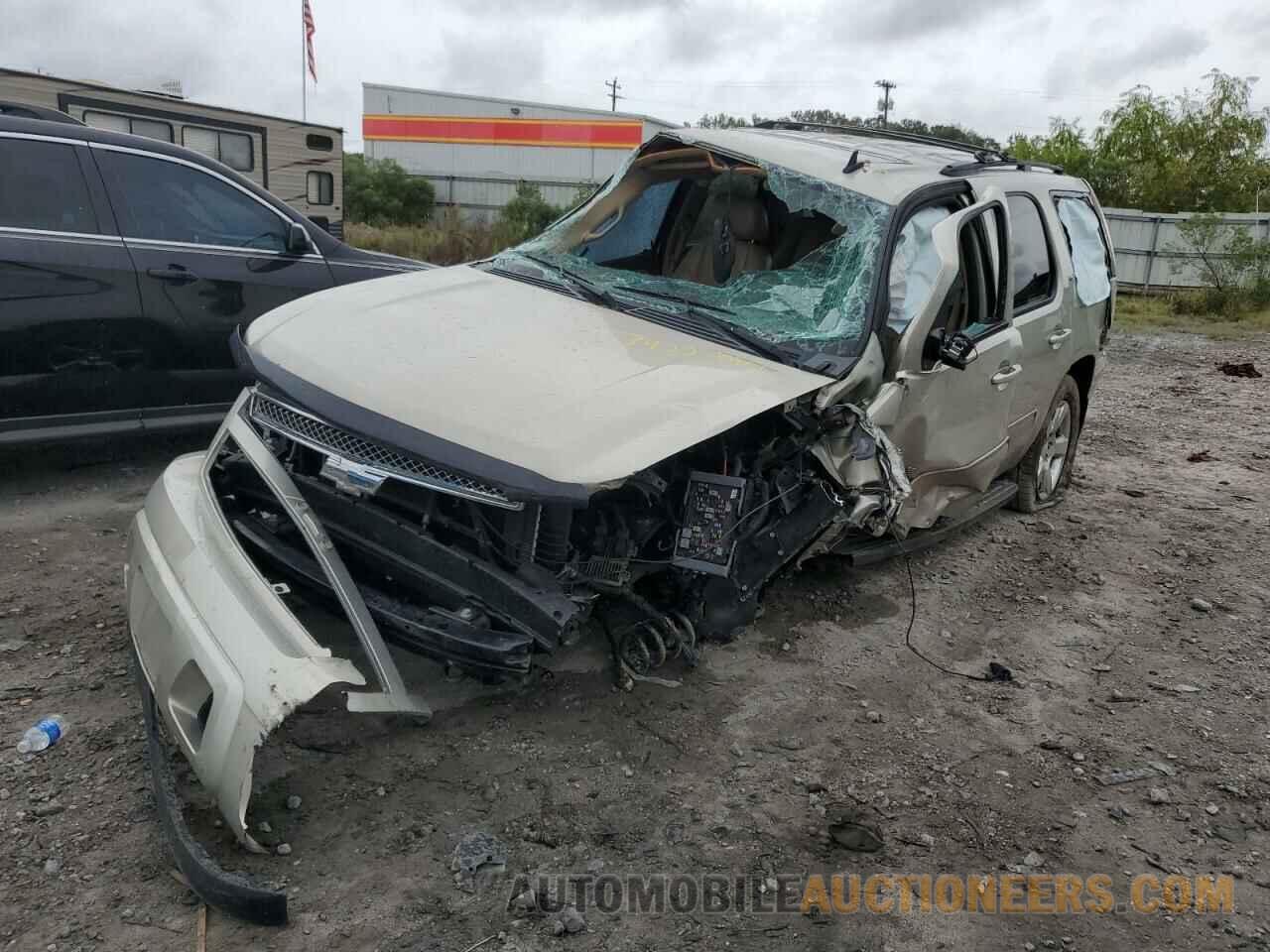 1GNSKBE0XDR364247 CHEVROLET TAHOE 2013