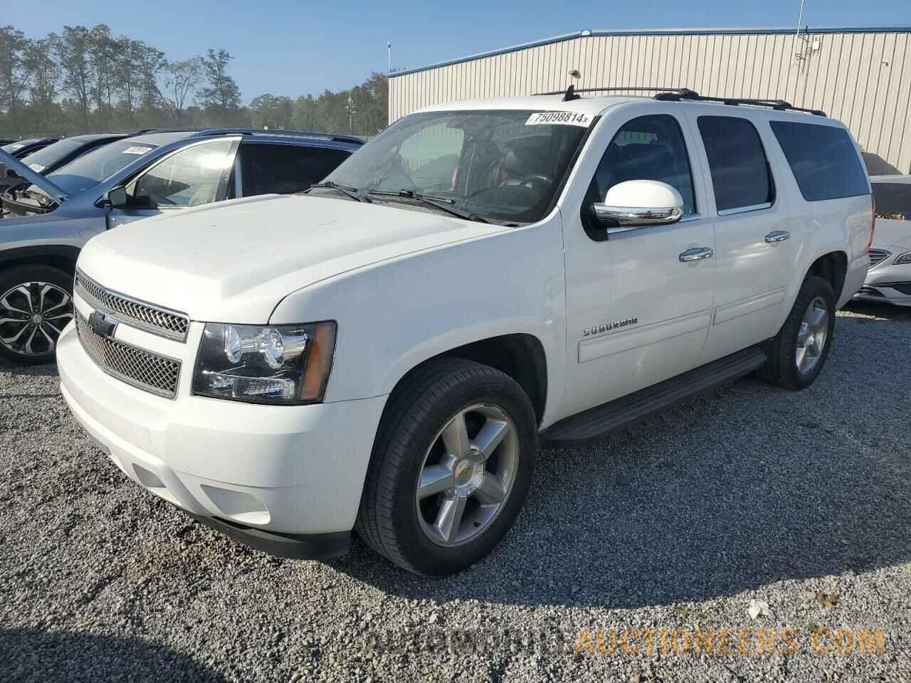 1GNSKHE36BR163343 CHEVROLET SUBURBAN 2011