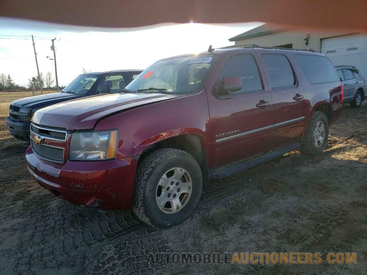 1GNSKJE36BR213391 CHEVROLET SUBURBAN 2011