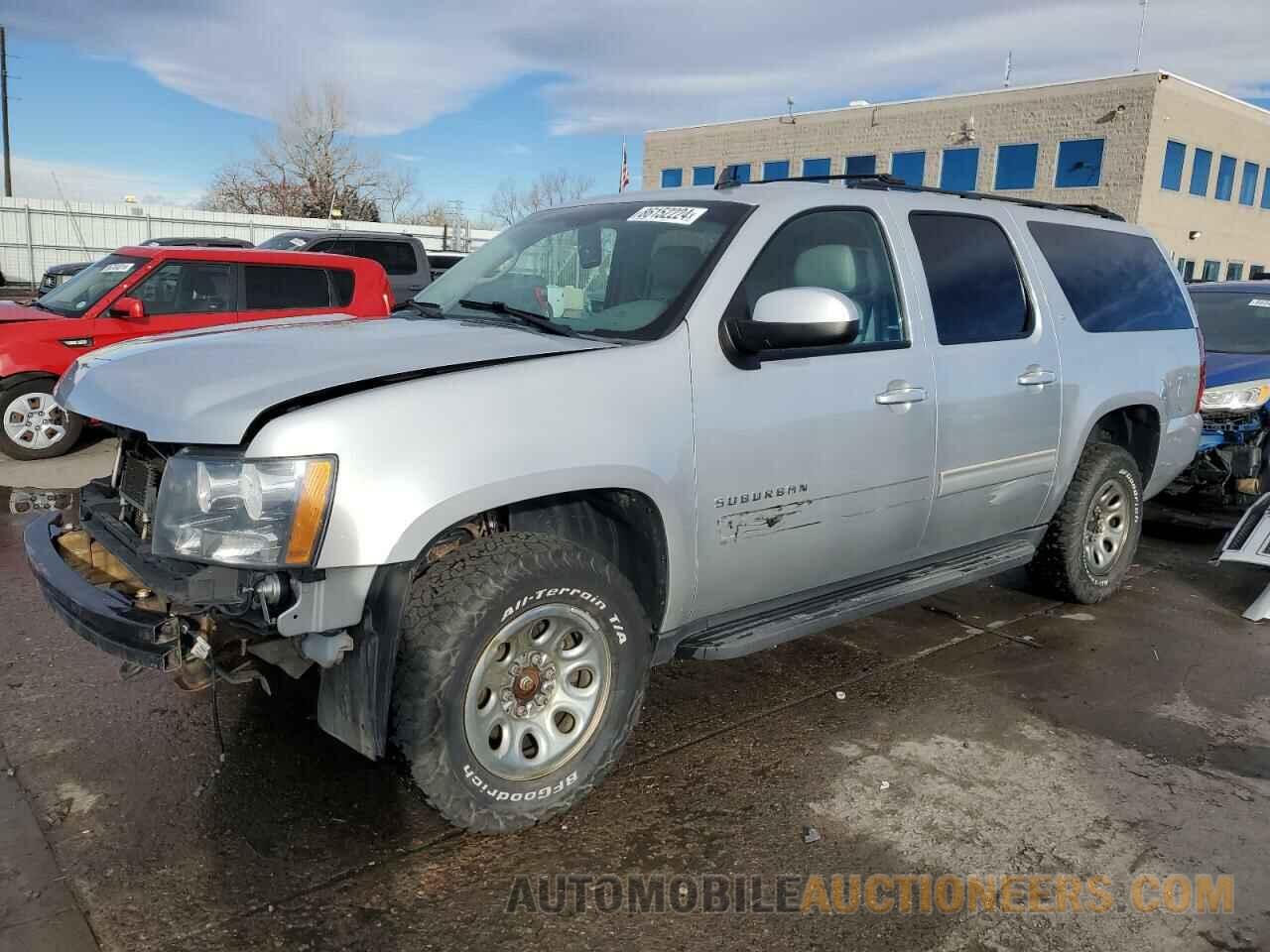 1GNSKJE73DR176810 CHEVROLET SUBURBAN 2013