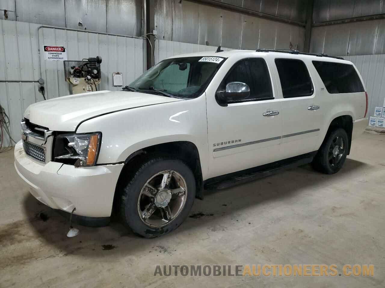 1GNSKKE32BR199673 CHEVROLET SUBURBAN 2011