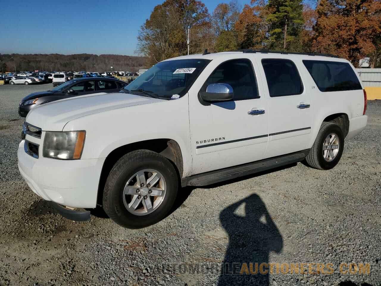 1GNSKKE34BR238313 CHEVROLET SUBURBAN 2011