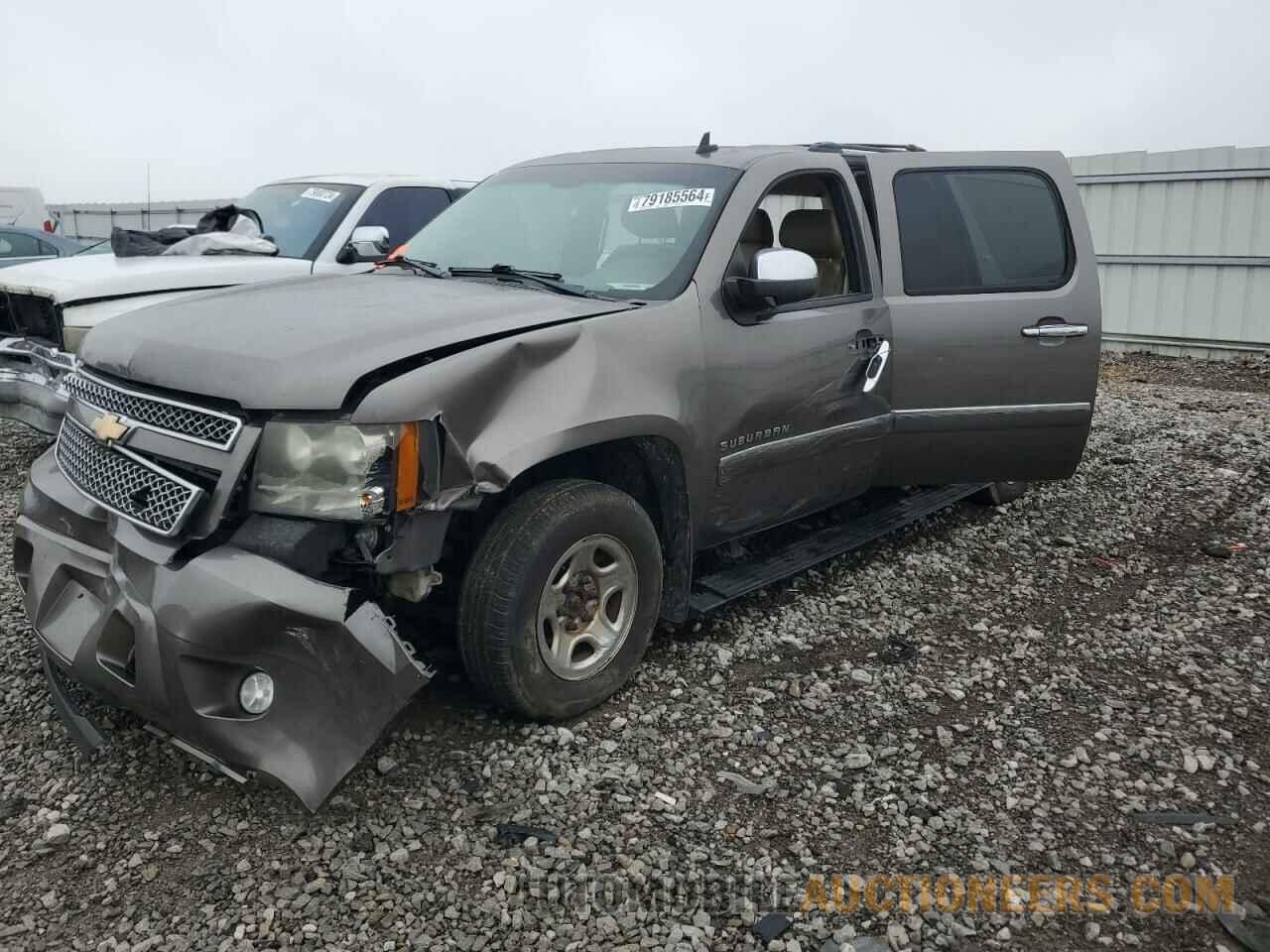 1GNSKKE34BR250977 CHEVROLET SUBURBAN 2011