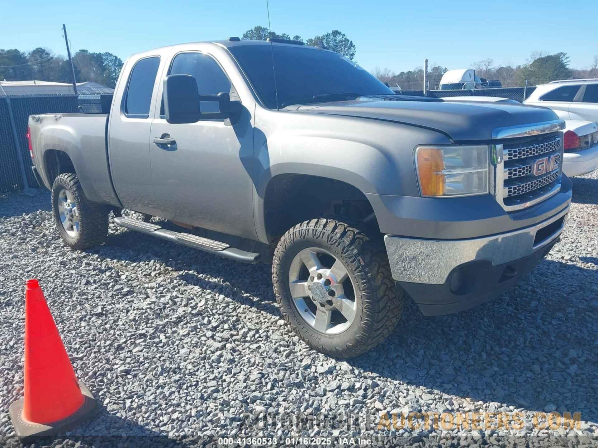 1GT220C81DZ221838 GMC SIERRA 2500HD 2013