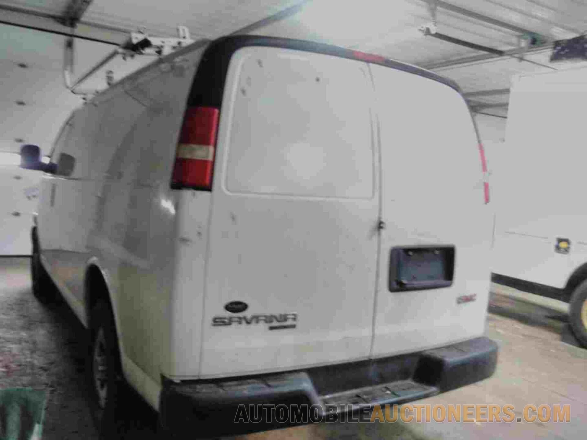 1GTW7FCFXF1227336 GMC SAVANA 2015