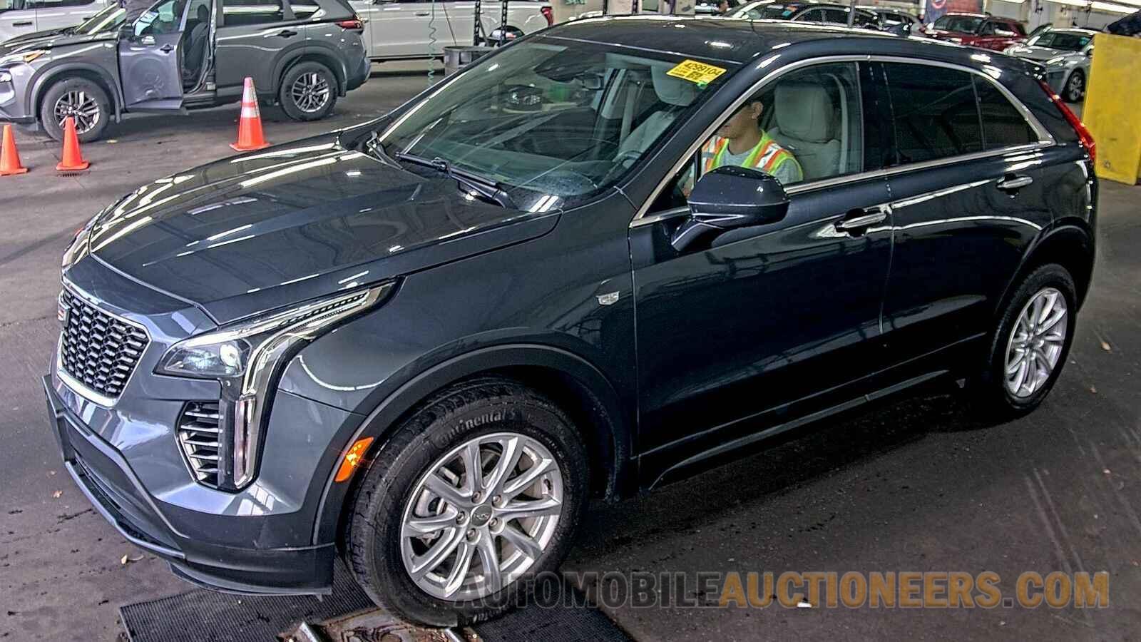 1GYAZAR41MF039988 Cadillac XT4 2021