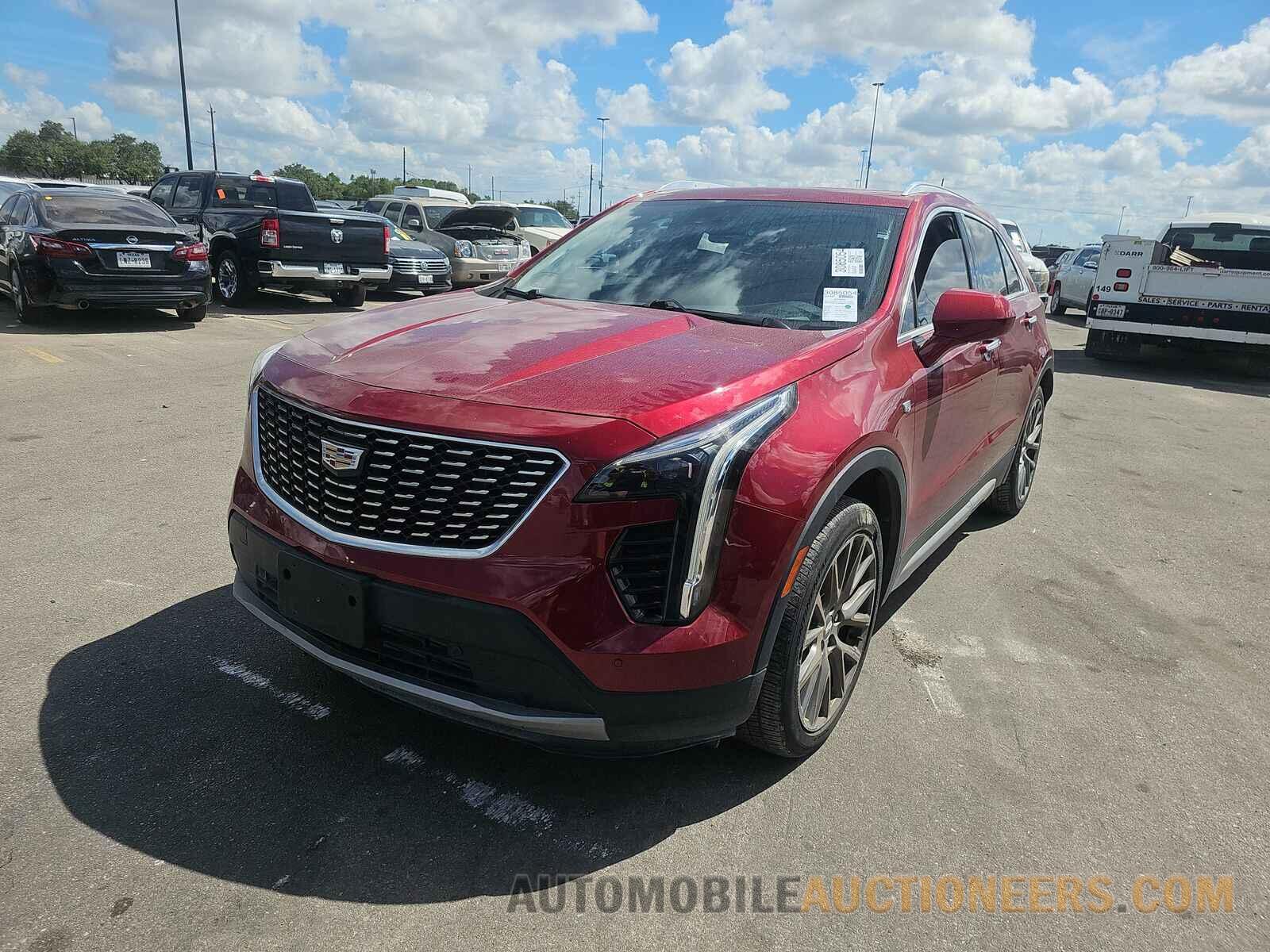 1GYFZCR40KF130975 Cadillac XT4 2019