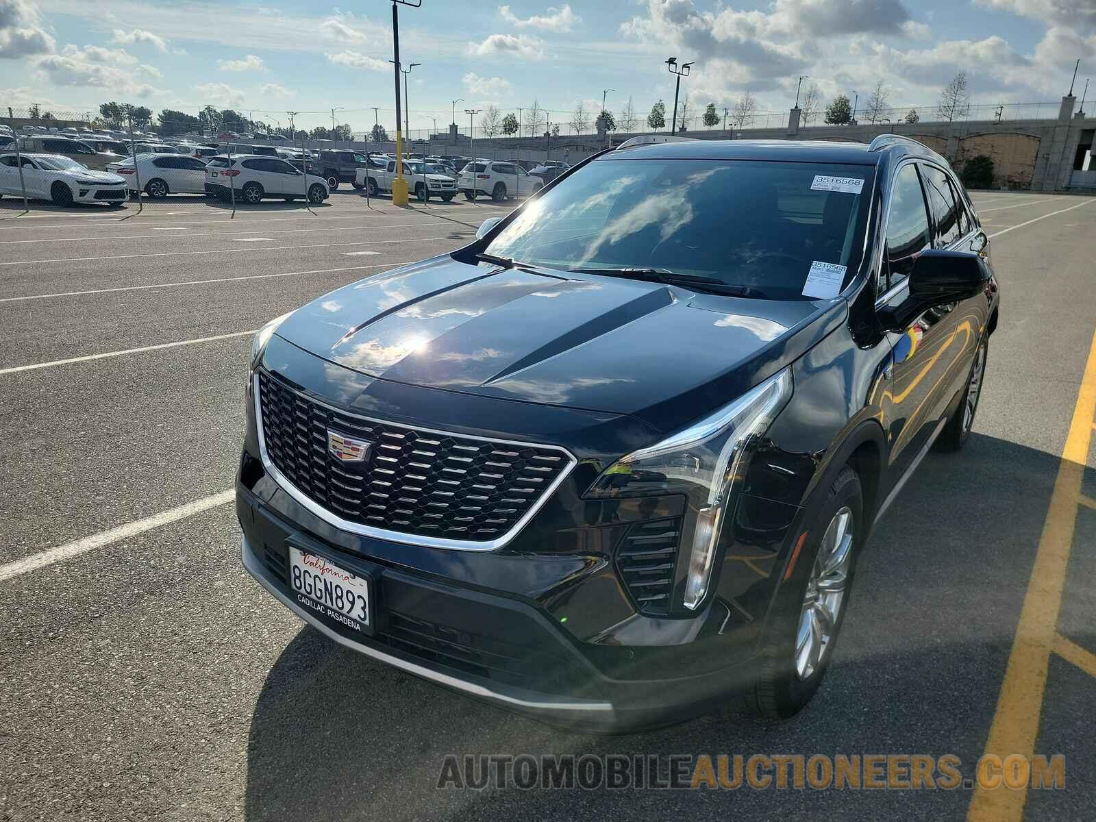 1GYFZCR44KF102970 Cadillac XT4 2019