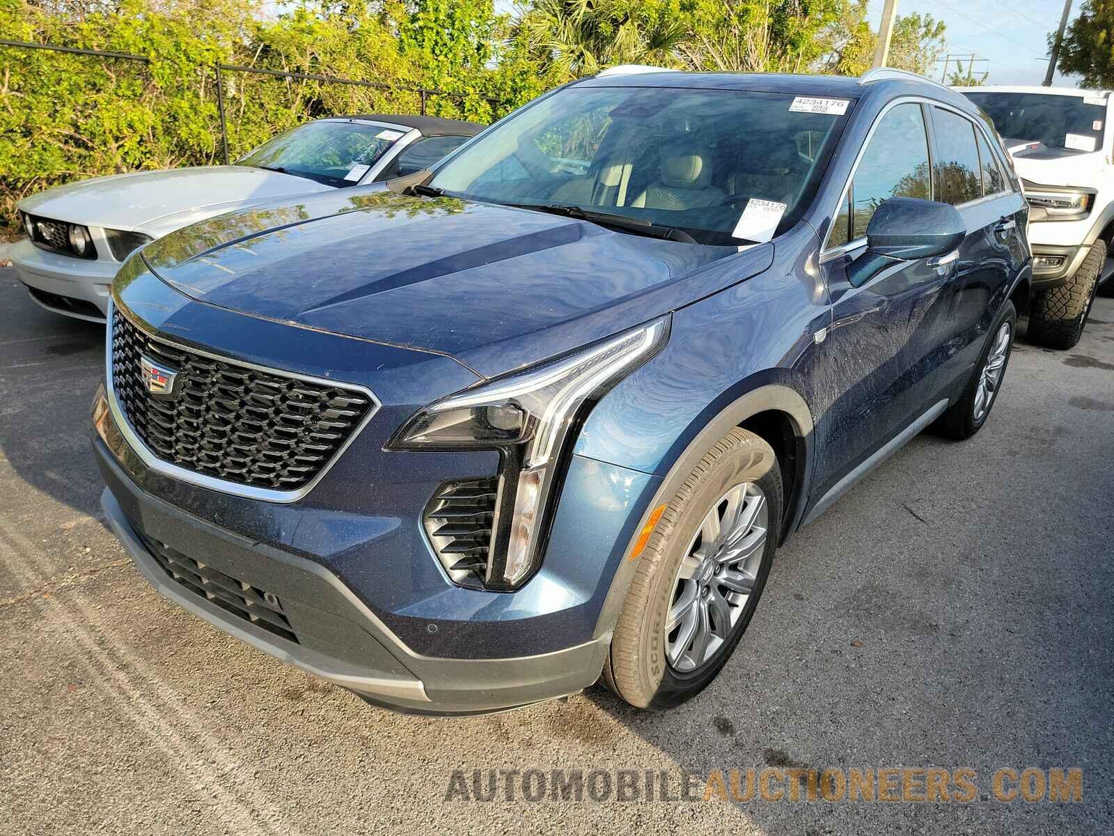 1GYFZCR44LF067297 Cadillac XT4 2020