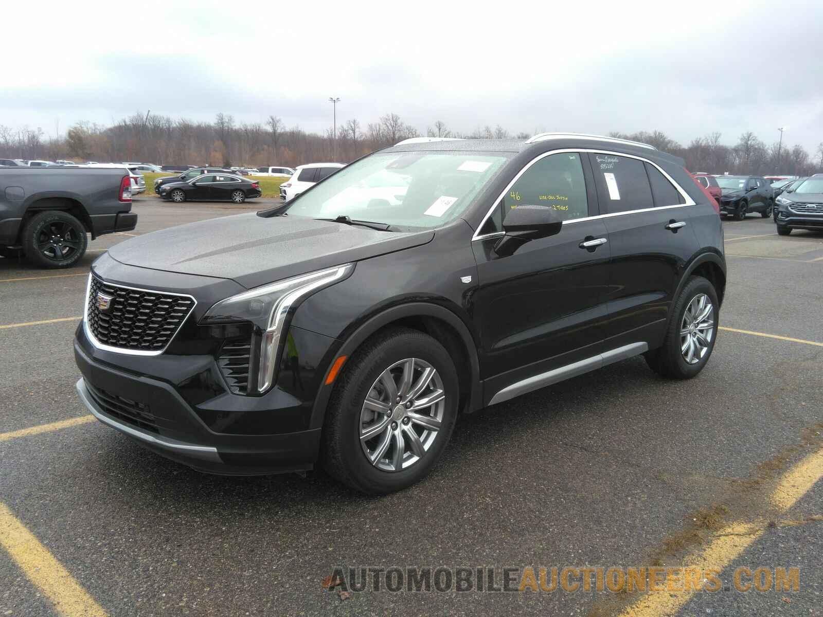 1GYFZCR46LF101921 Cadillac XT4 2020