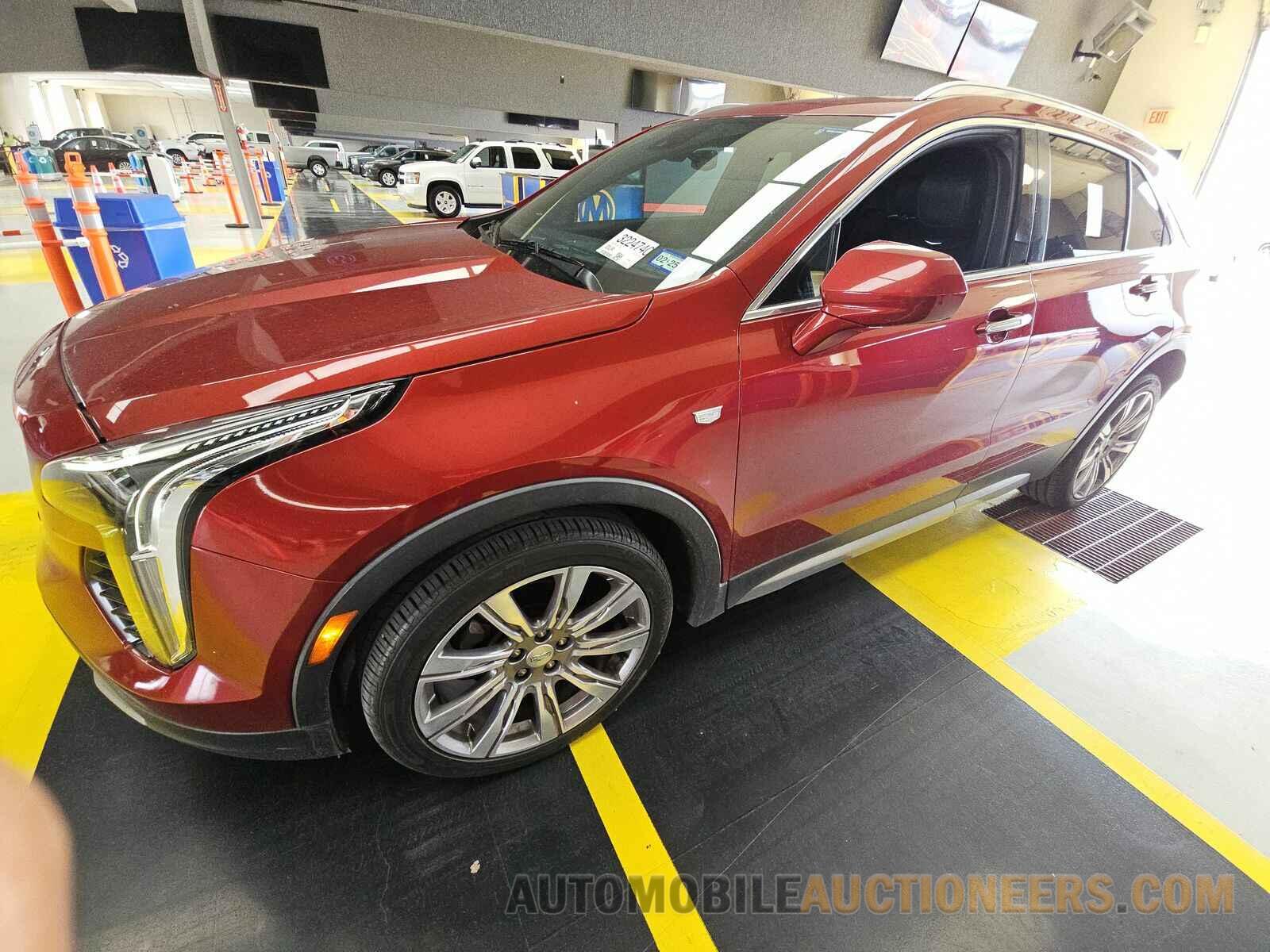 1GYFZCR4XKF190164 Cadillac XT4 2019