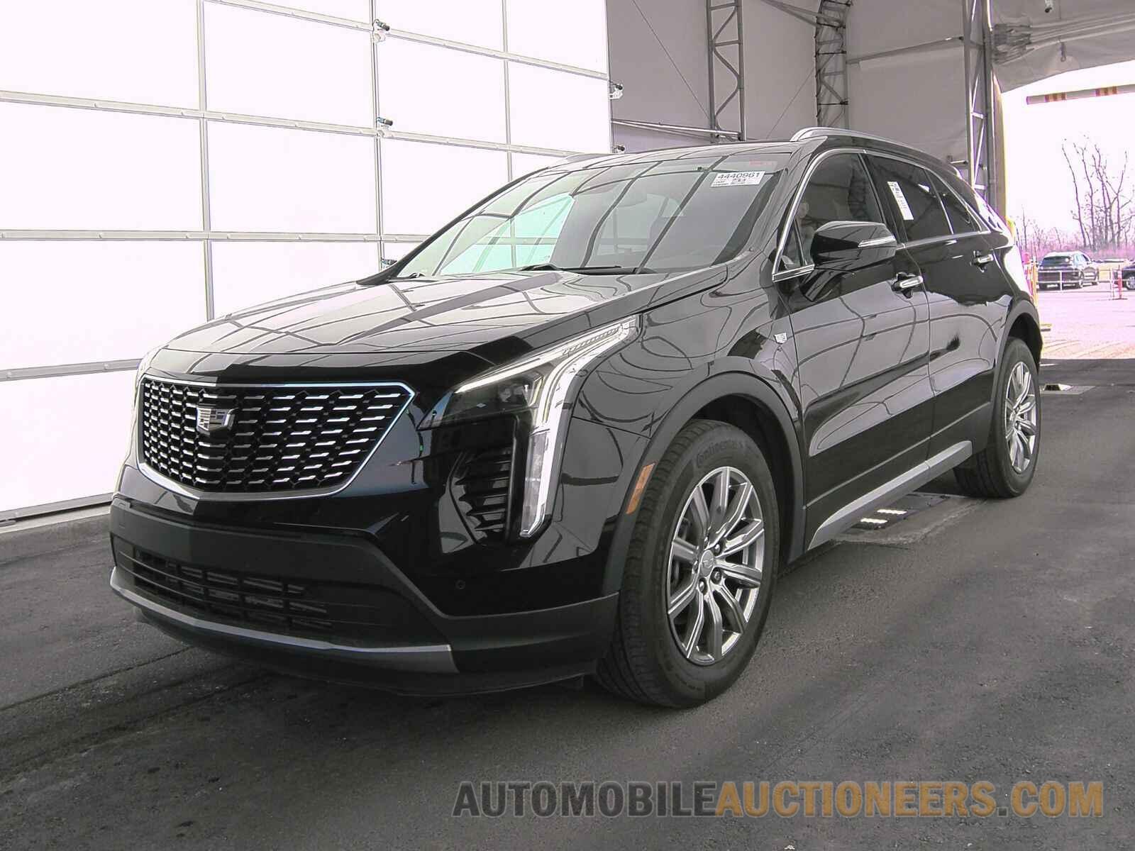 1GYFZDR42MF008157 Cadillac XT4 2021