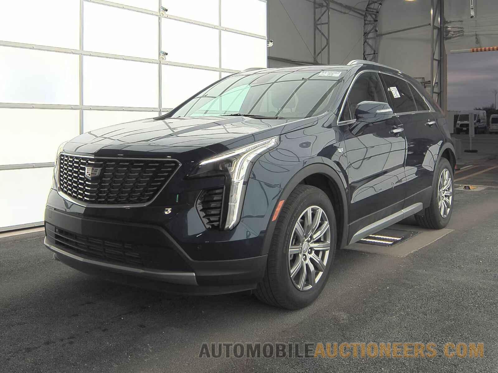 1GYFZDR44MF000979 Cadillac XT4 2021