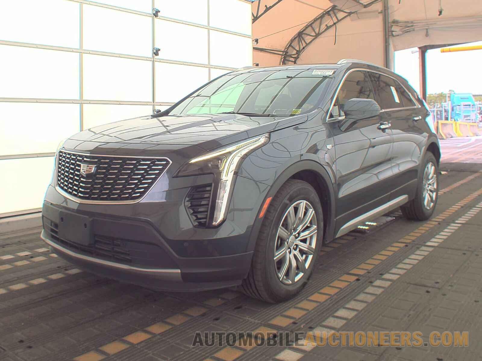 1GYFZDR45LF122622 Cadillac XT4 2020