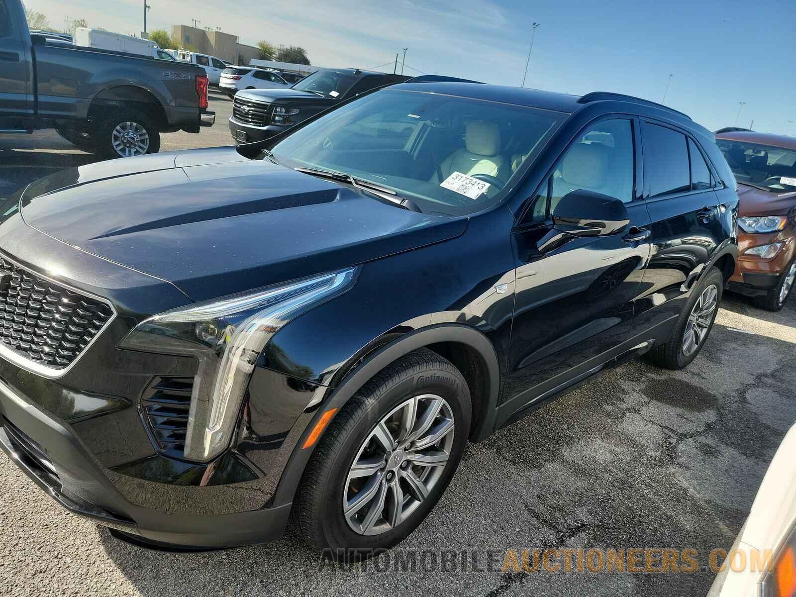 1GYFZER44KF100325 Cadillac XT4 S 2019