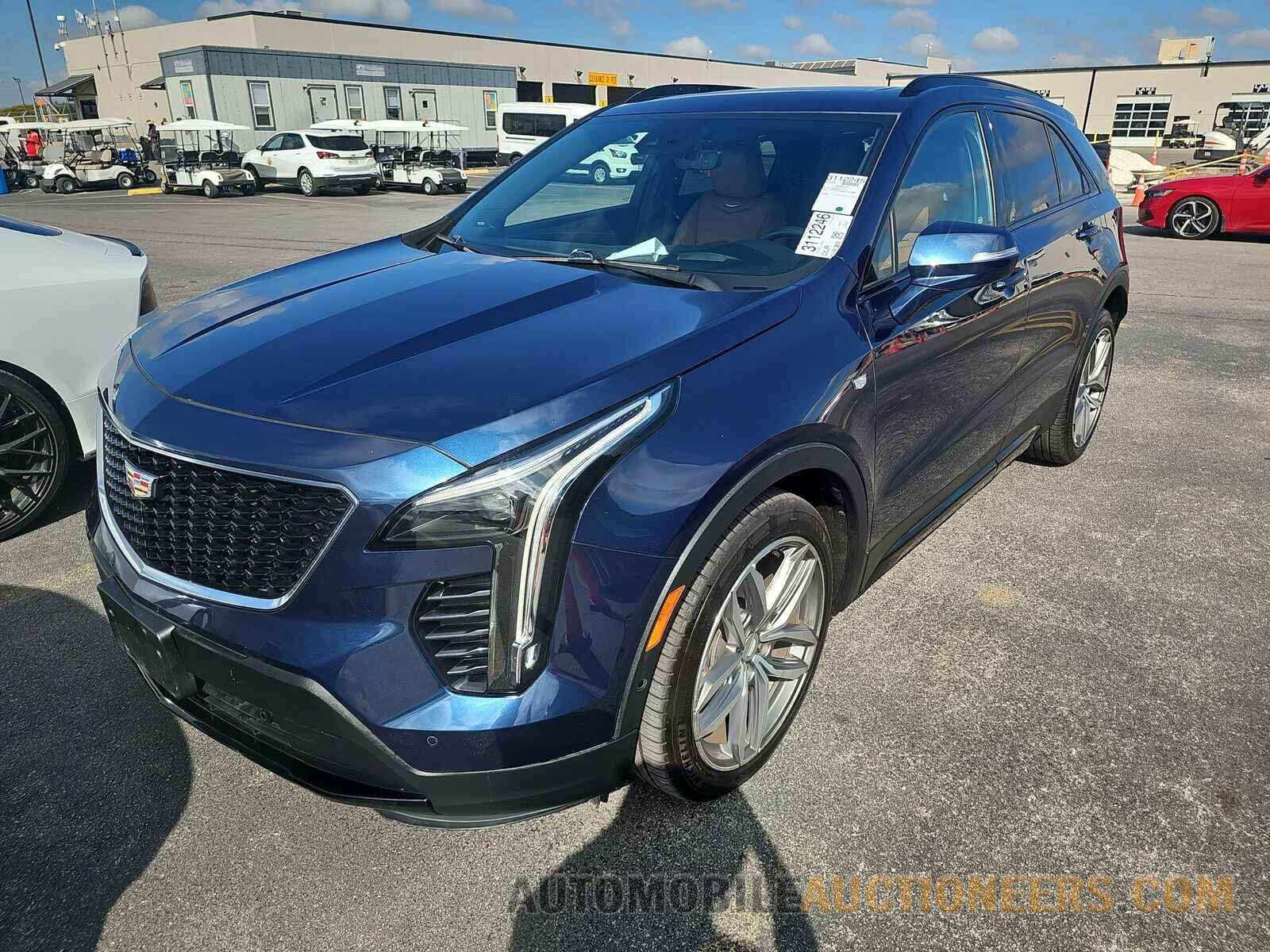 1GYFZER46KF107860 Cadillac XT4 S 2019