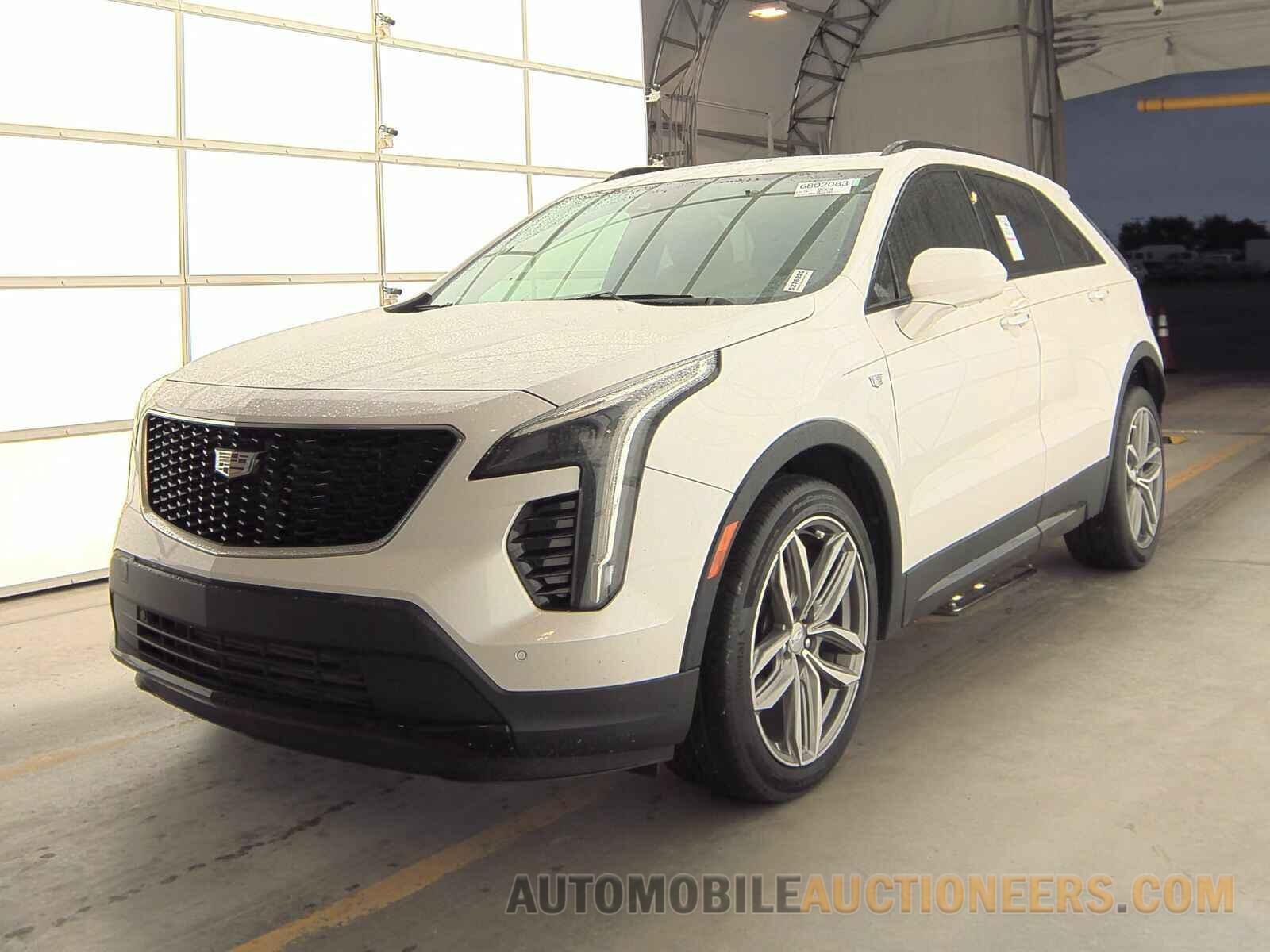 1GYFZER48KF157787 Cadillac XT4 S 2019