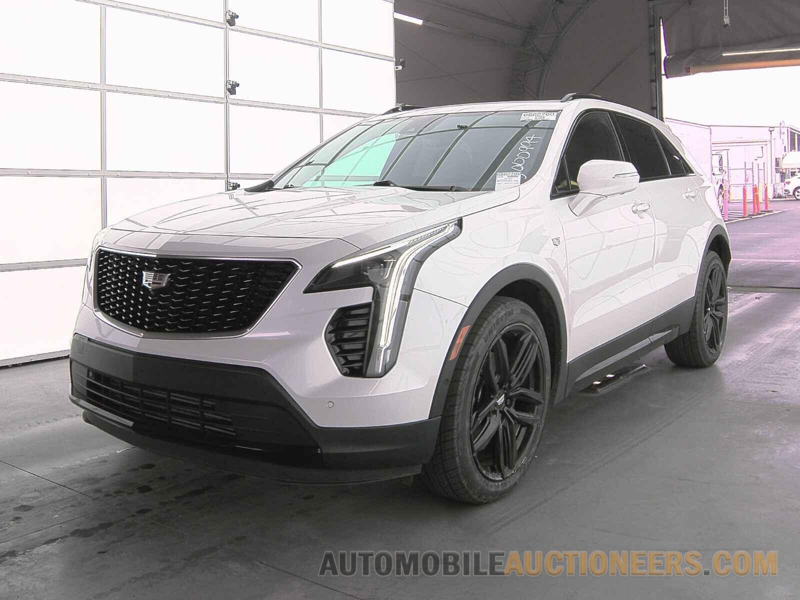 1GYFZER48KF175089 Cadillac XT4 S 2019