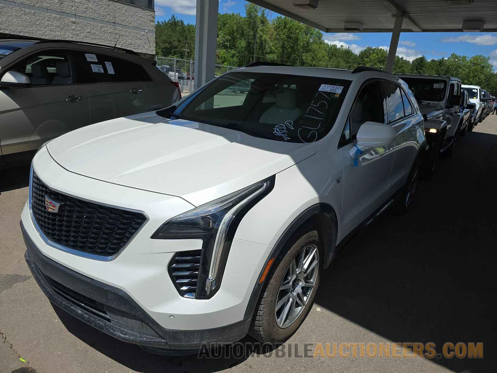 1GYFZFR41LF135900 Cadillac XT4 2020