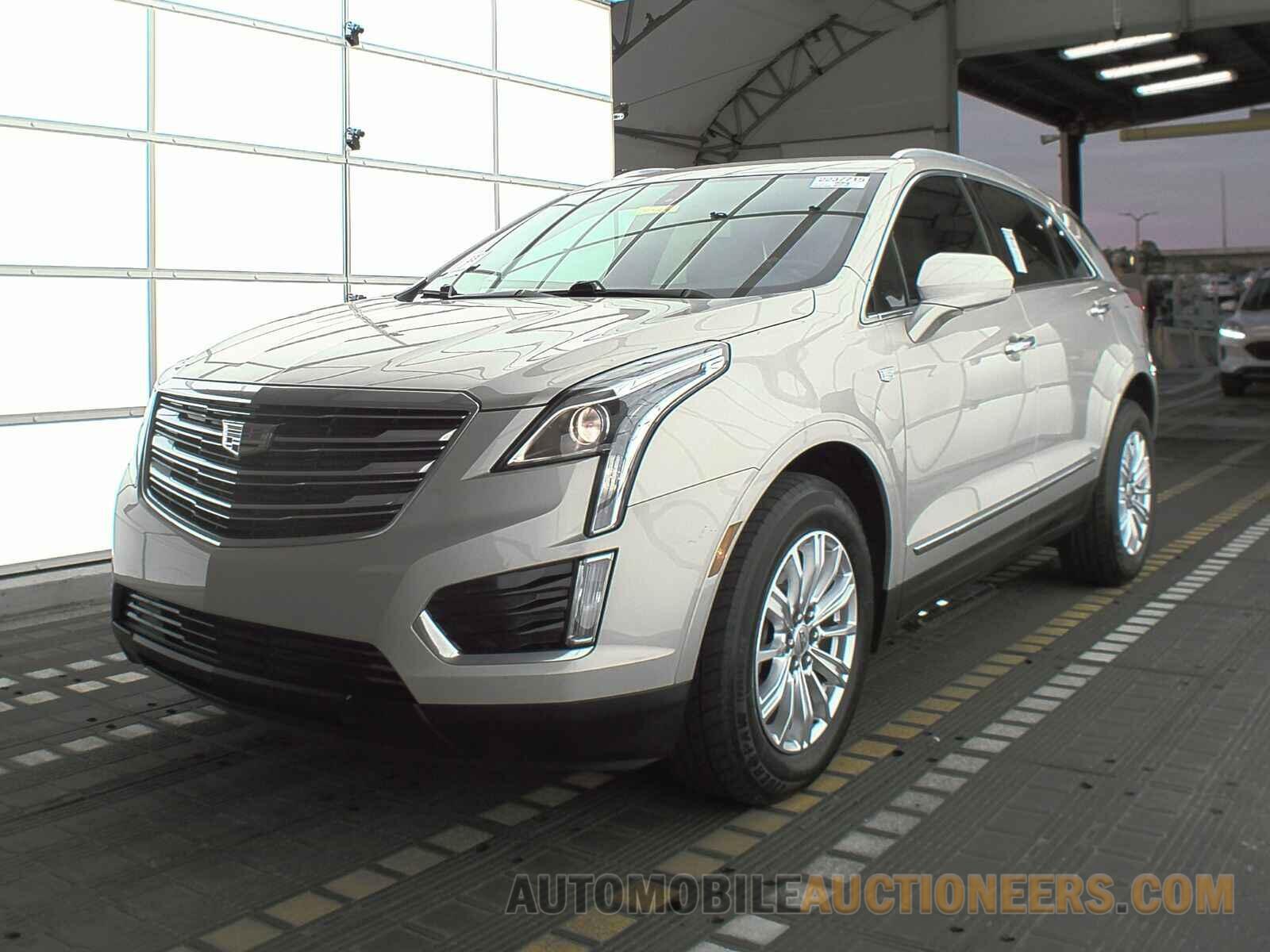 1GYKNARSXHZ117932 Cadillac XT5 2017