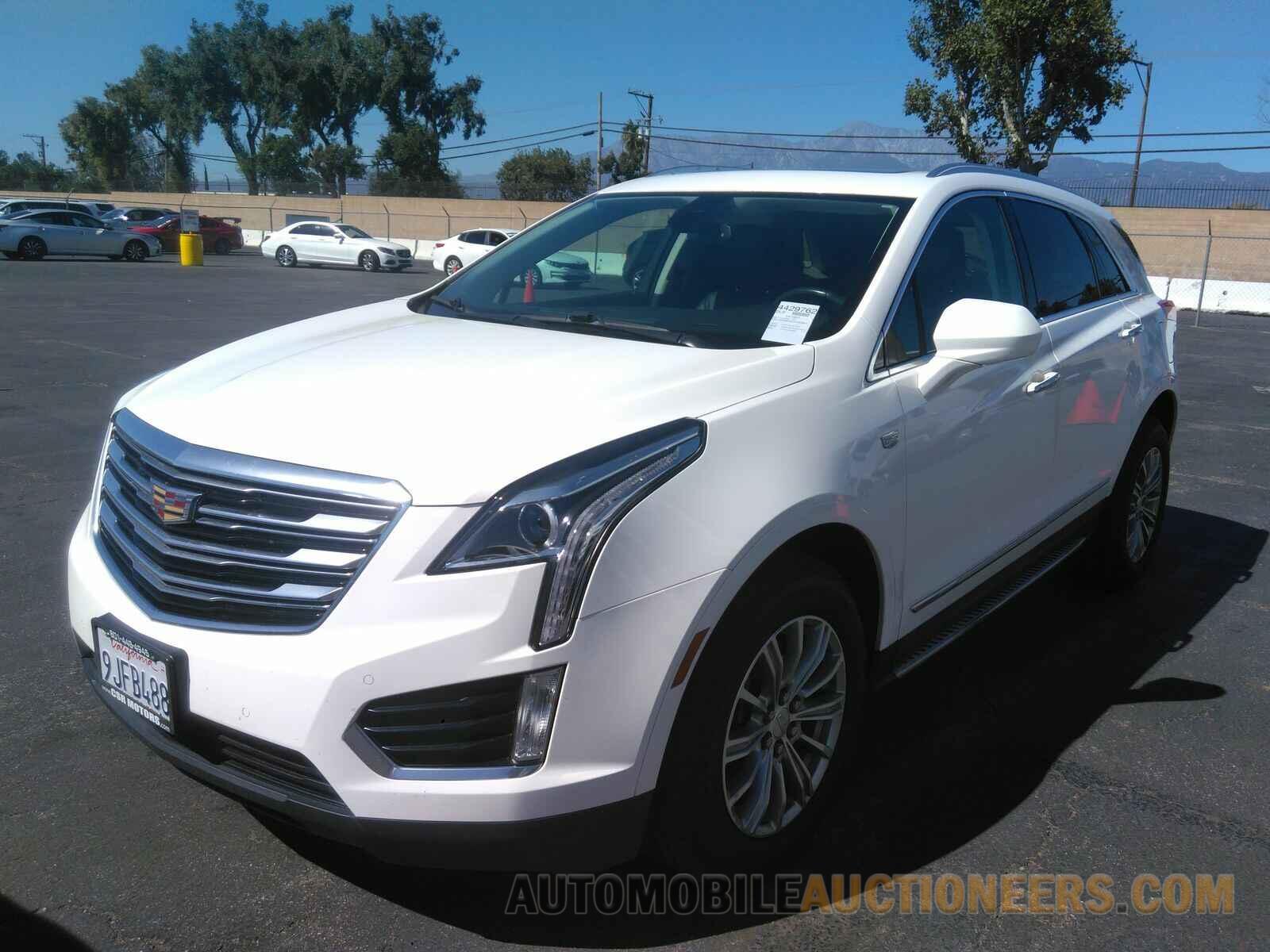 1GYKNBRS0HZ309897 Cadillac XT5 2017