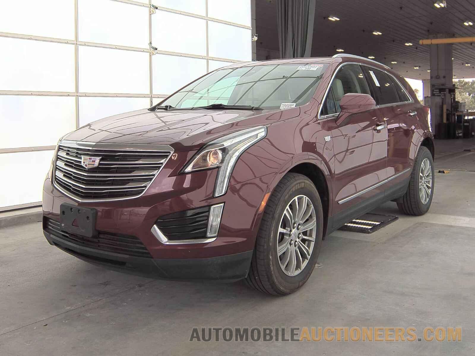 1GYKNBRS3HZ121049 Cadillac XT5 2017