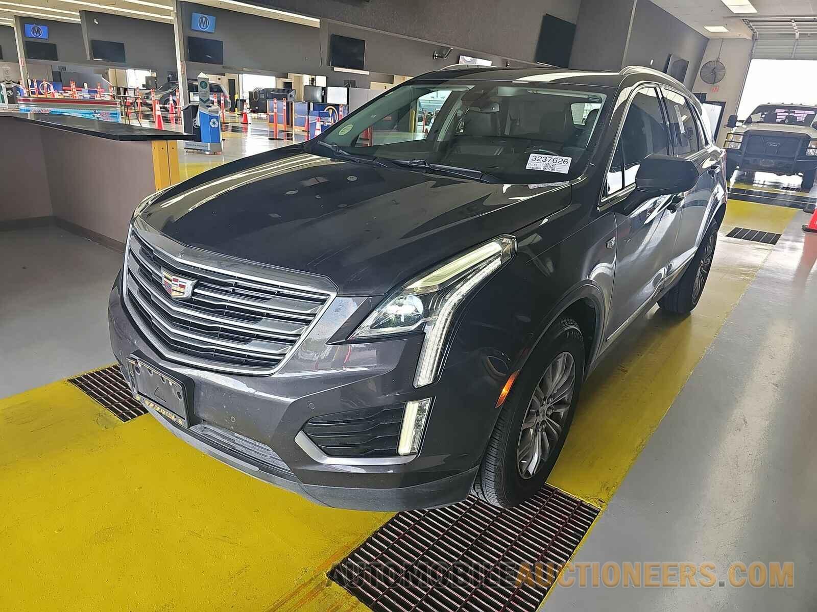 1GYKNBRS6HZ188633 Cadillac XT5 2017