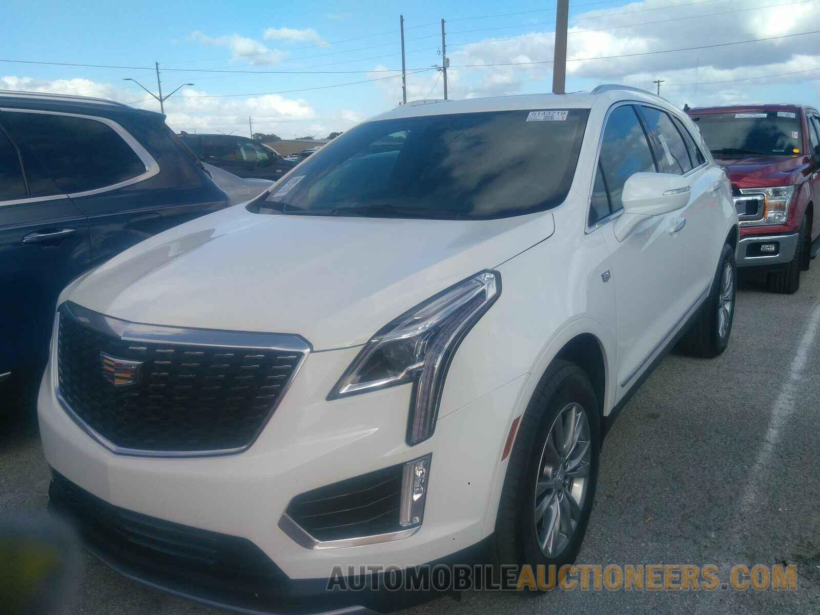 1GYKNCR41NZ131694 Cadillac XT5 2022