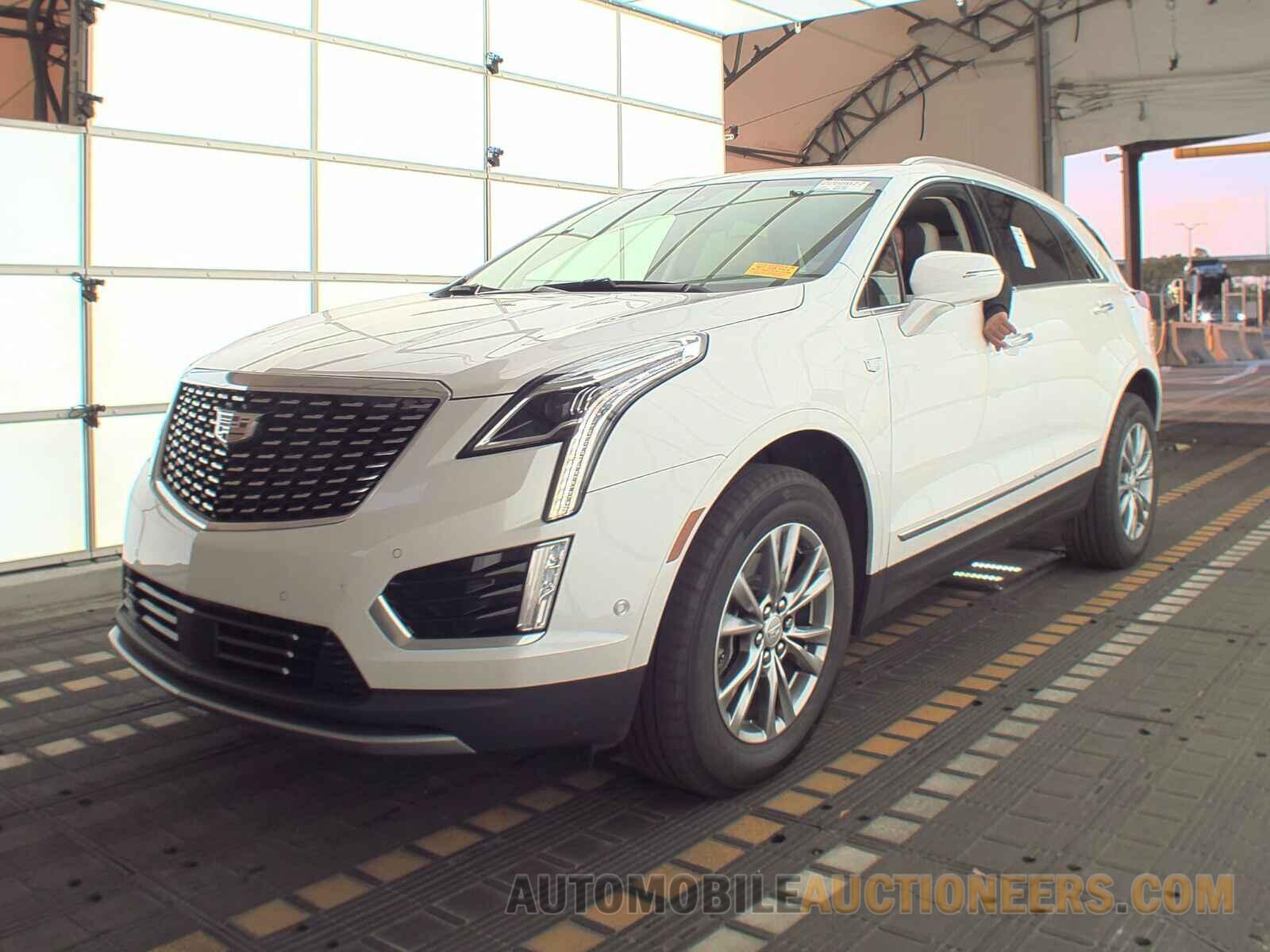 1GYKNCR45MZ206704 Cadillac XT5 2021