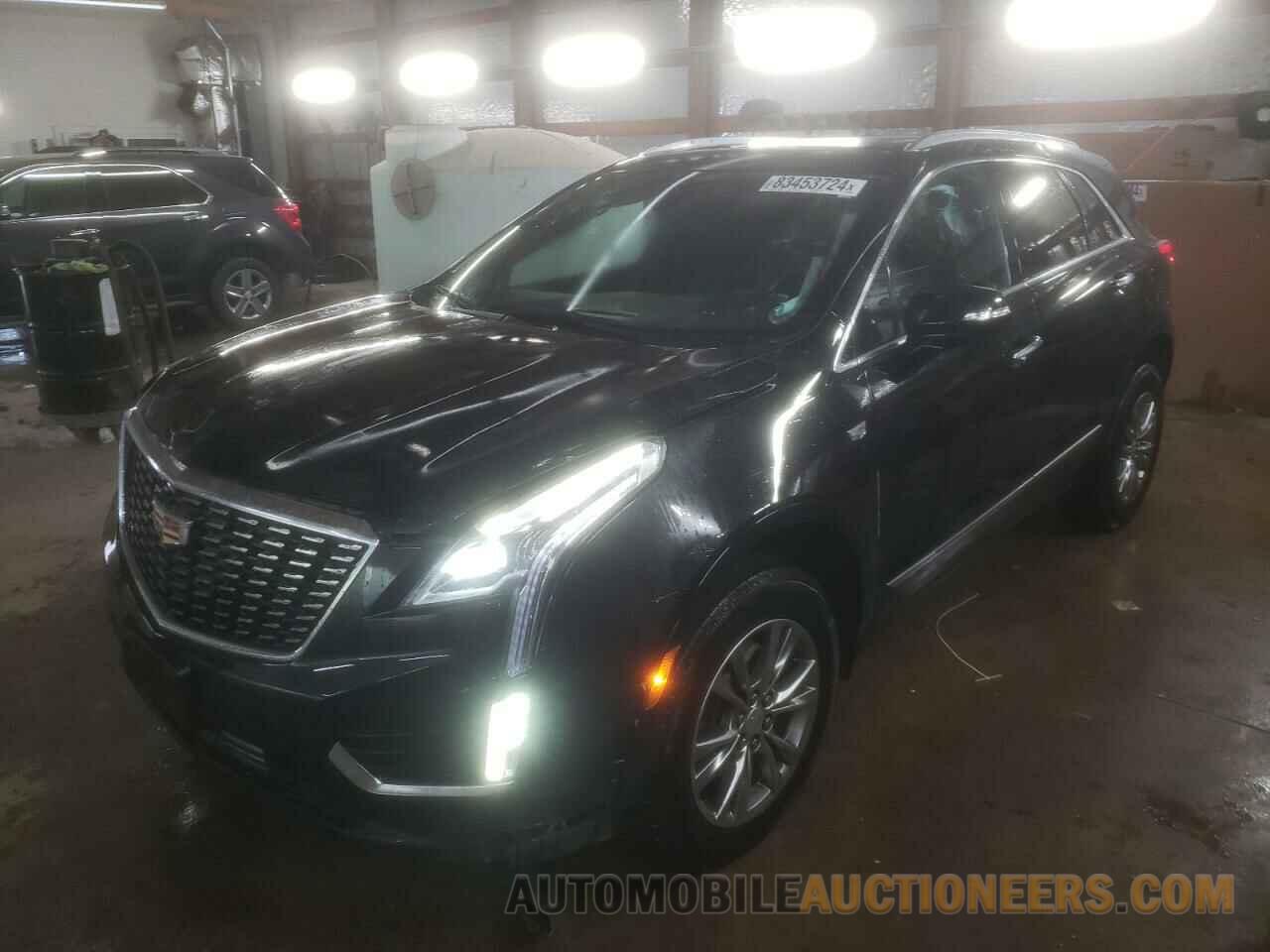 1GYKNCR4XMZ226527 CADILLAC XT5 2021