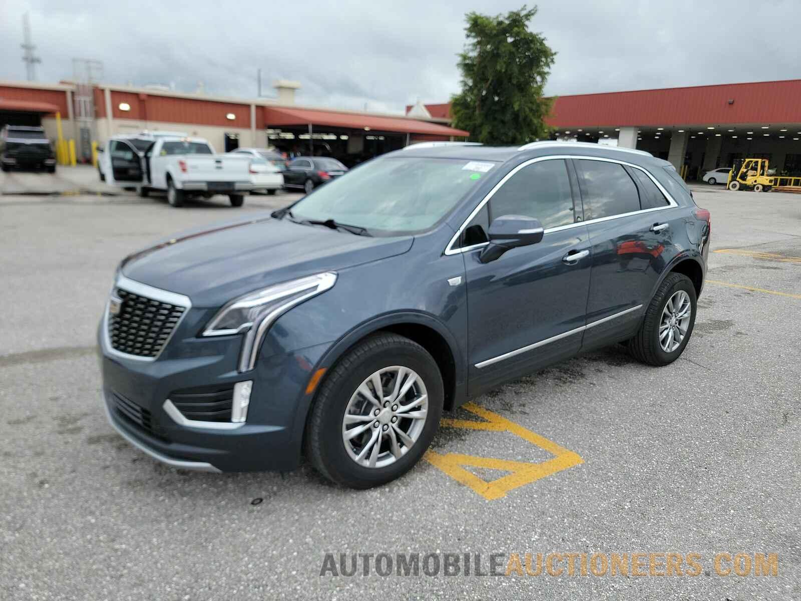 1GYKNCRS0MZ108940 Cadillac XT5 2021