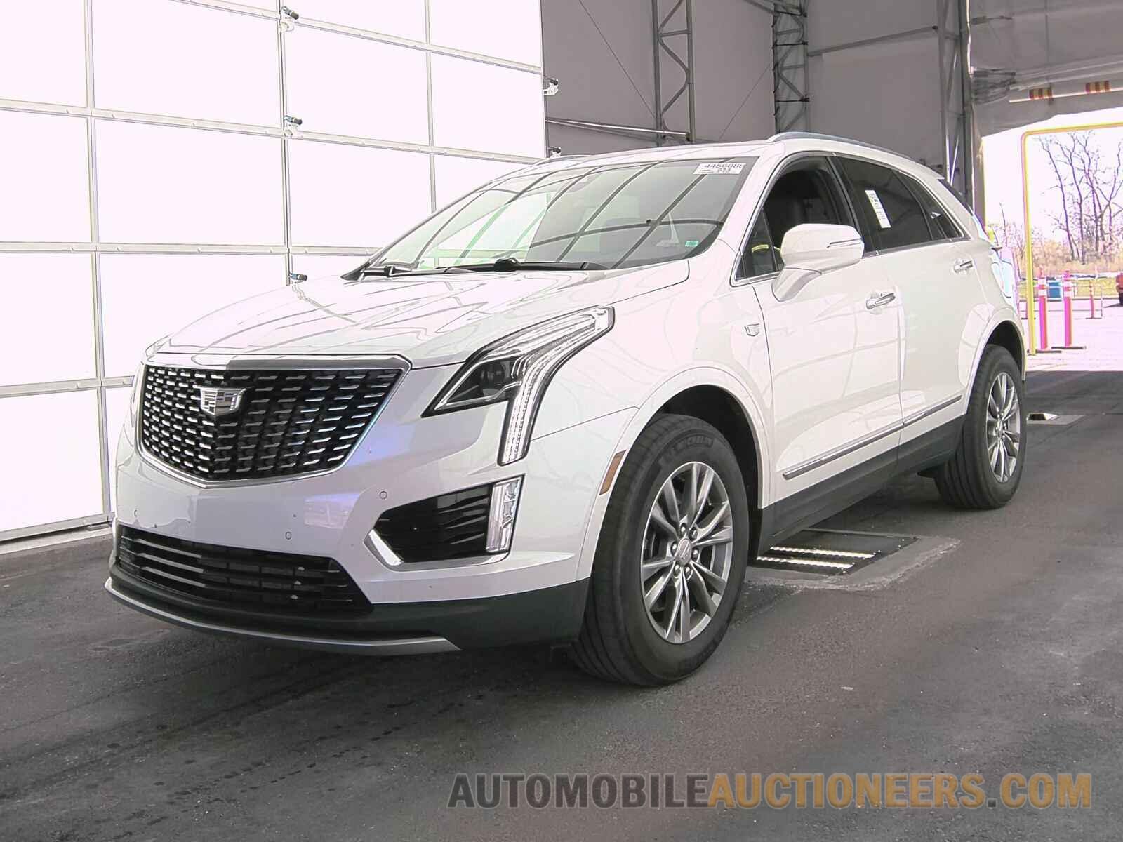 1GYKNCRS2MZ106557 Cadillac XT5 2021