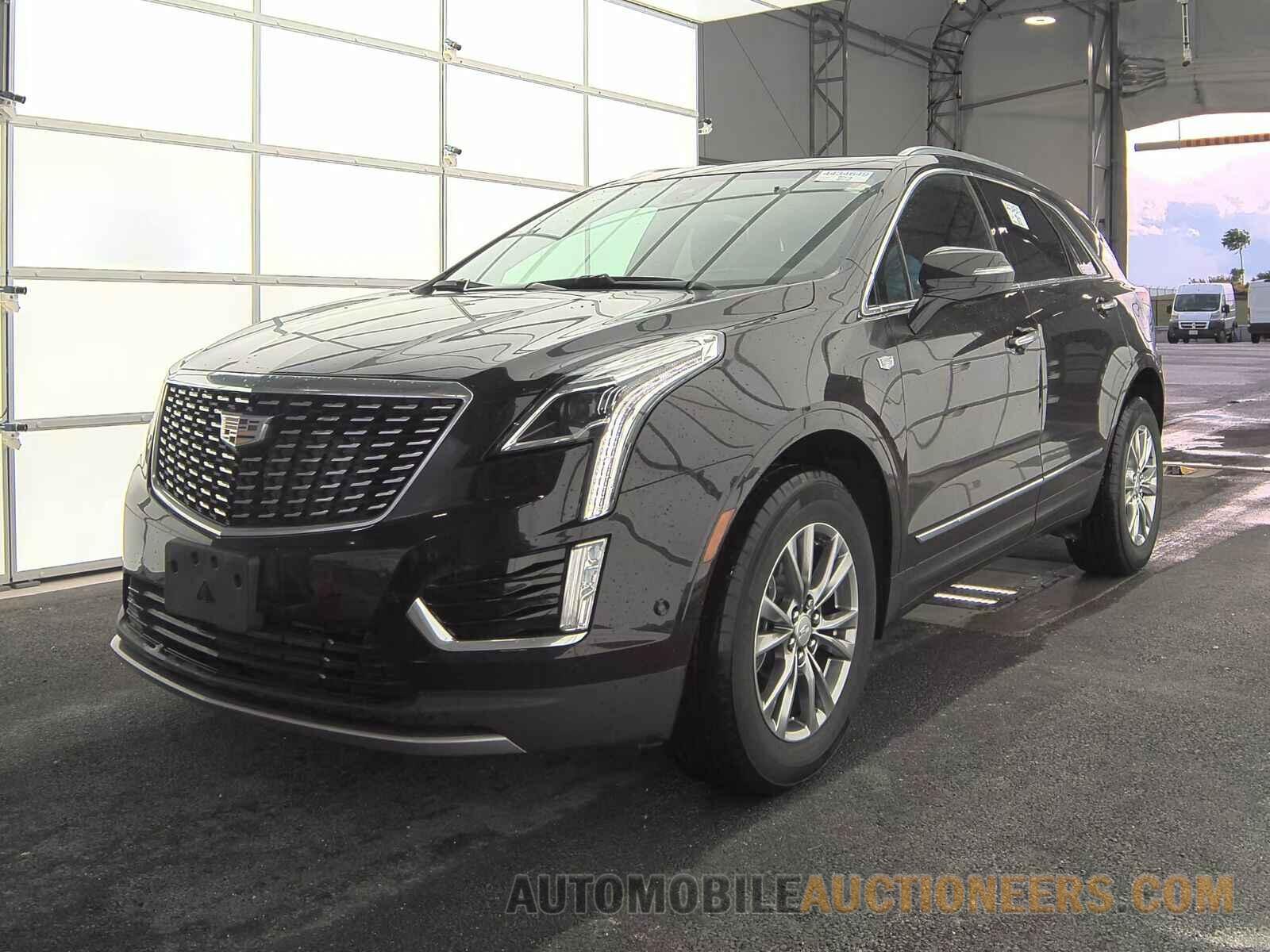 1GYKNCRS3MZ111251 Cadillac XT5 2021