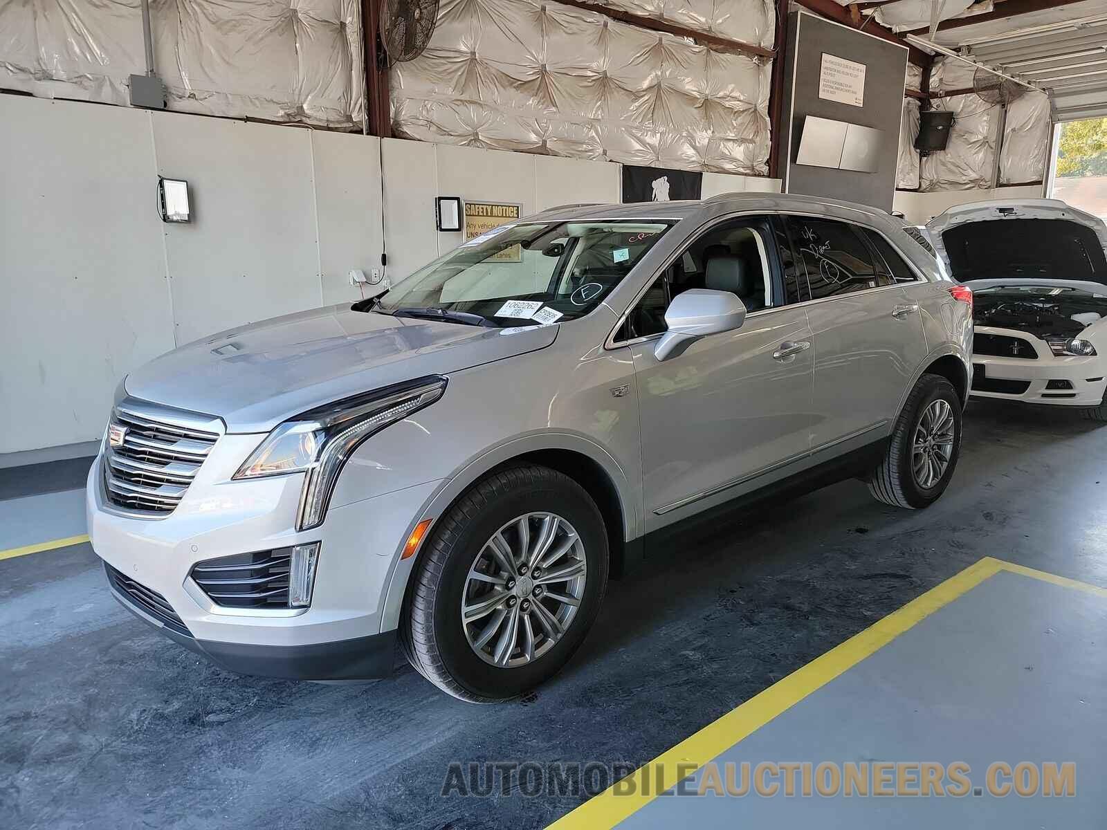 1GYKNCRS4JZ239333 Cadillac XT5 2018