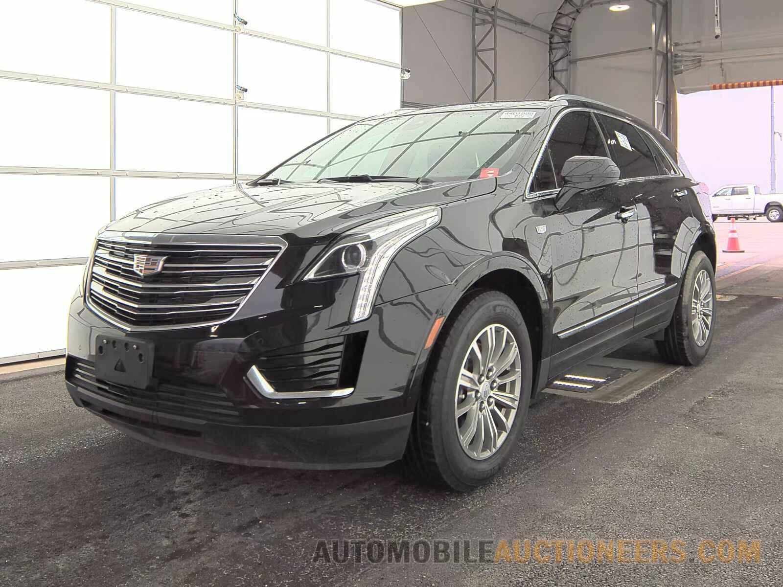 1GYKNCRS5KZ261178 Cadillac XT5 2019