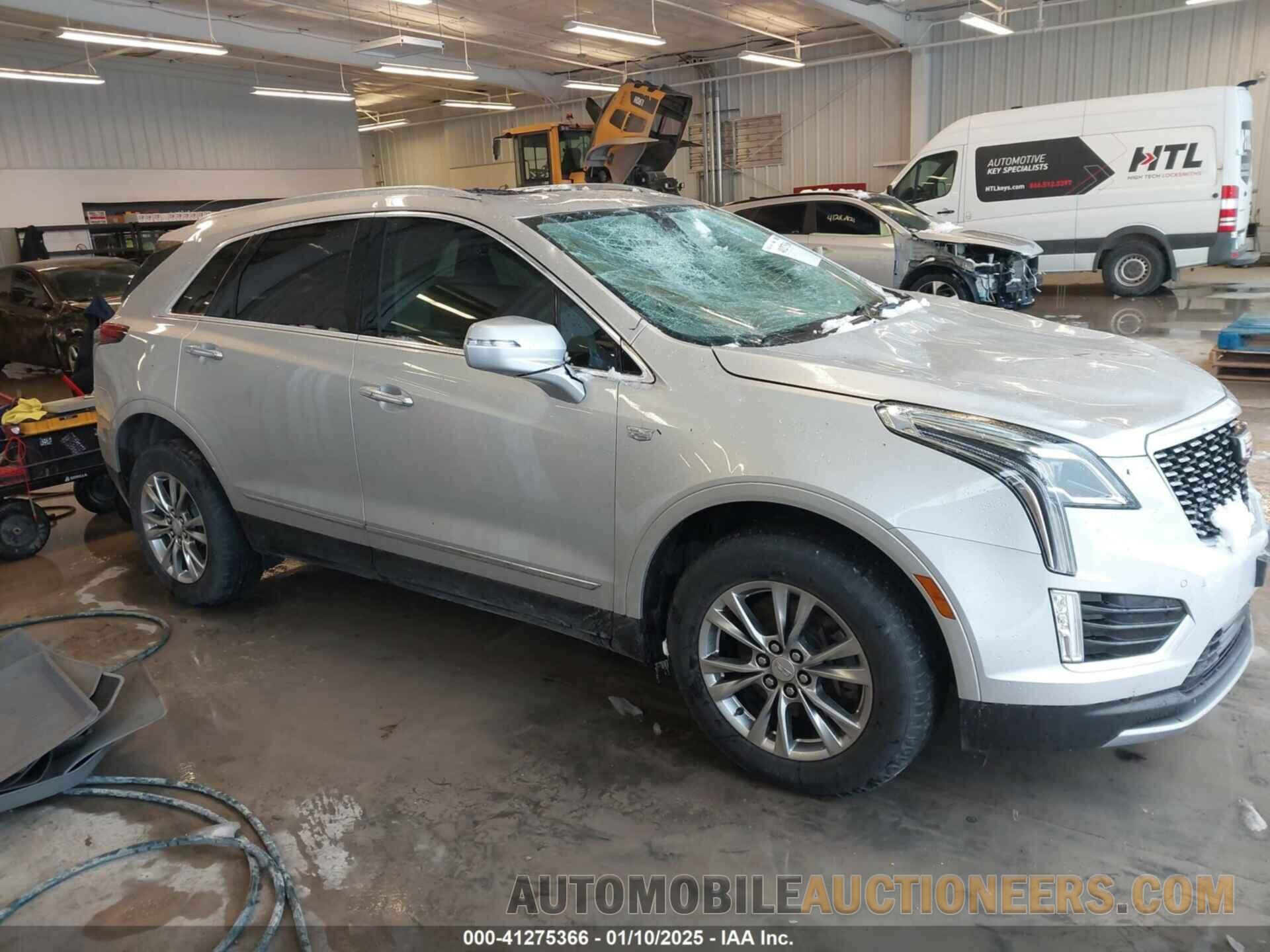 1GYKNCRS5LZ172325 CADILLAC XT5 2020