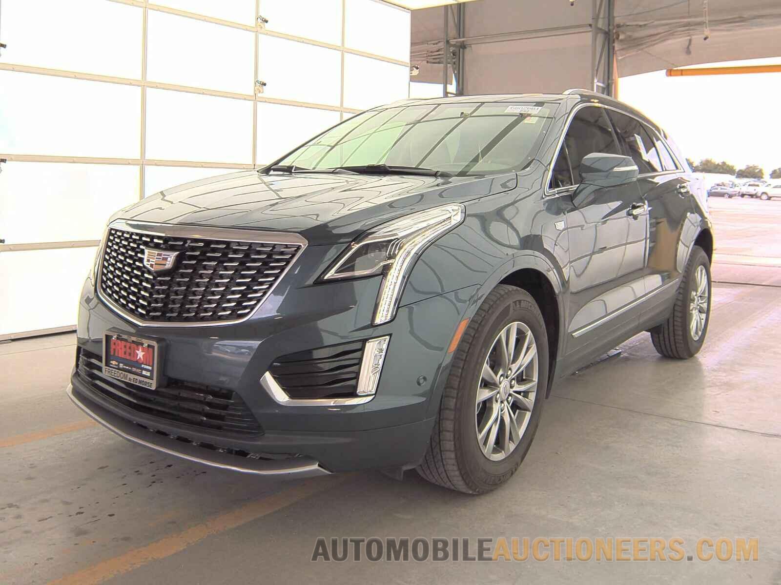 1GYKNCRS5MZ125216 Cadillac XT5 2021