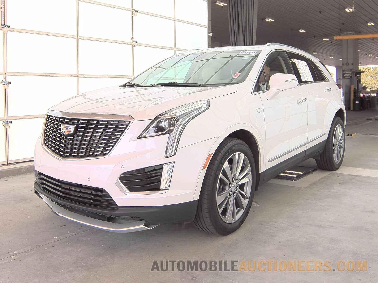 1GYKNCRS6LZ152858 Cadillac XT5 2020