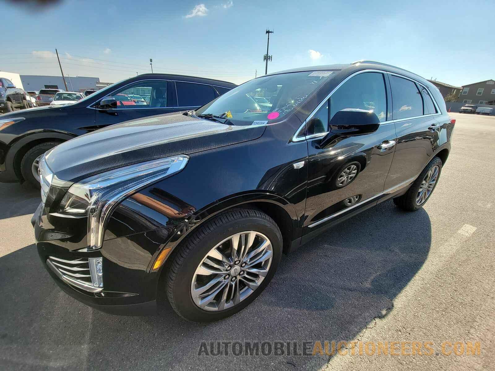 1GYKNCRS8HZ271941 Cadillac XT5 2017