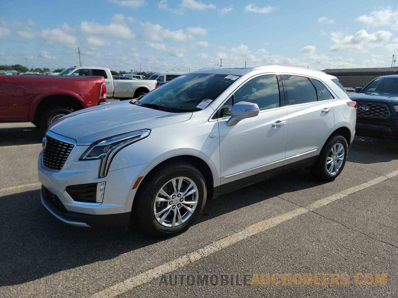 1GYKNCRS8LZ127928 Cadillac XT5 2020