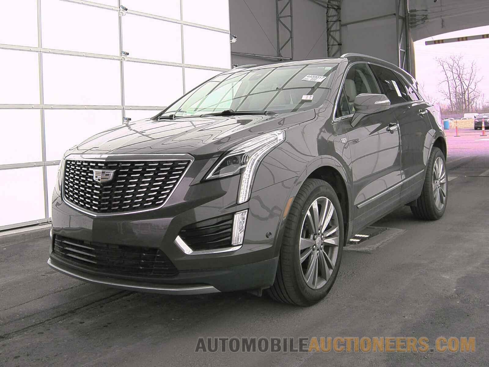 1GYKNCRS8LZ168401 Cadillac XT5 2020