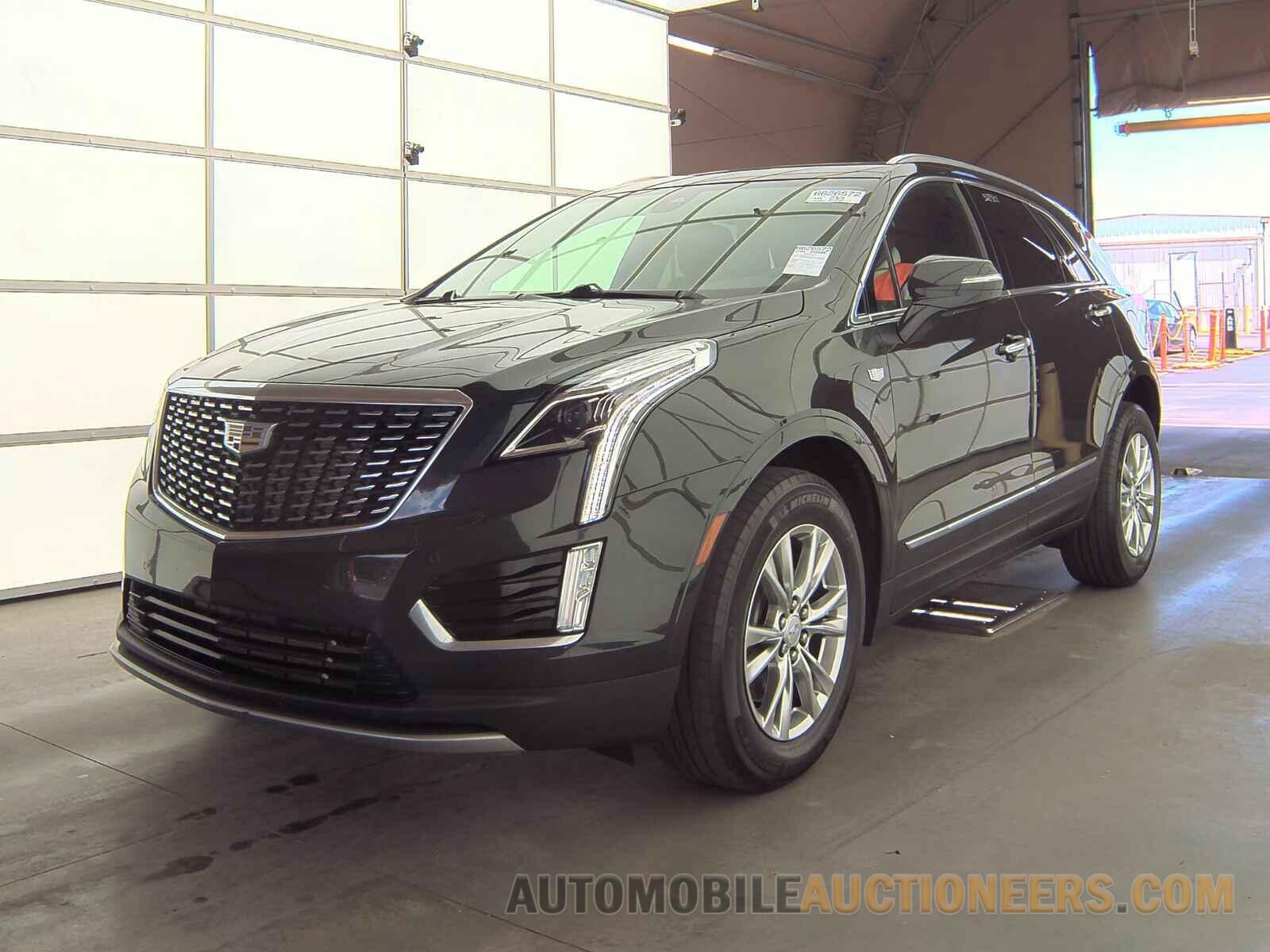 1GYKNCRS8LZ178555 Cadillac XT5 2020