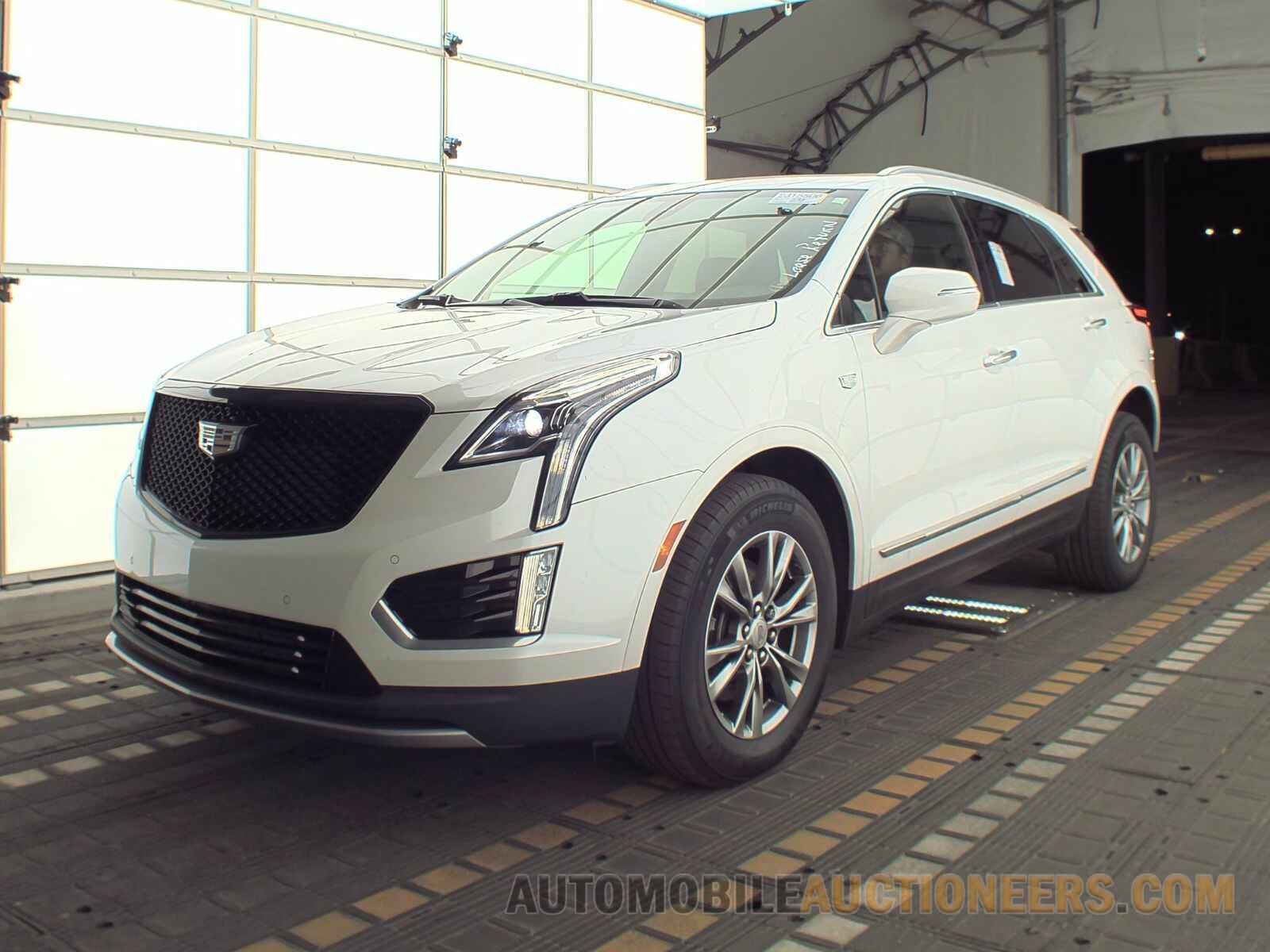 1GYKNCRS8MZ172286 Cadillac XT5 2021