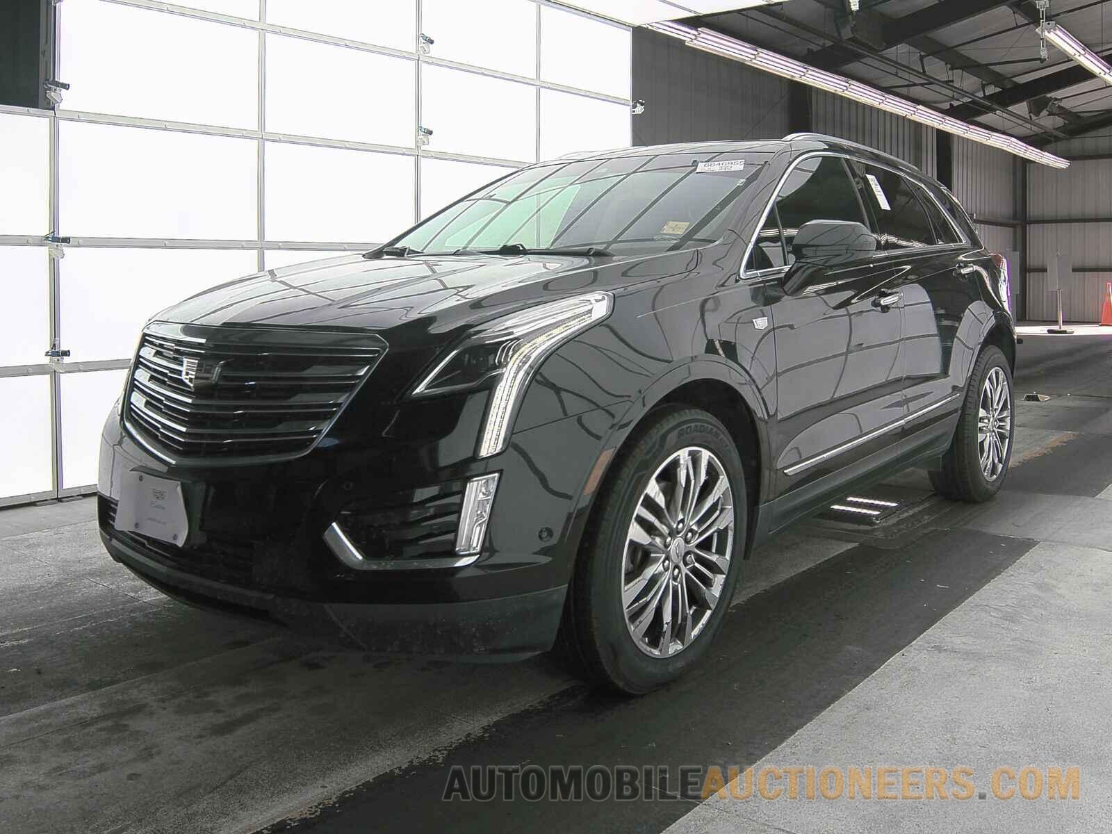 1GYKNCRS9HZ130778 Cadillac XT5 2017