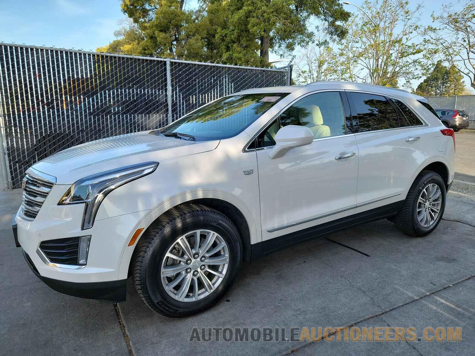 1GYKNCRS9KZ271051 Cadillac XT5 2019