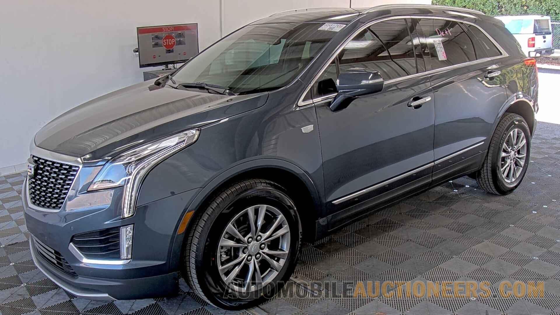 1GYKNCRS9MZ108113 Cadillac XT5 2021