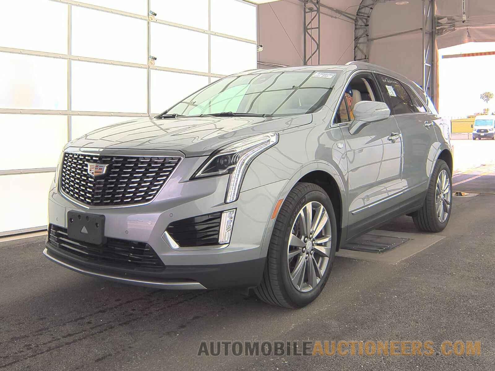 1GYKNDR41RZ726833 Cadillac XT5 2024