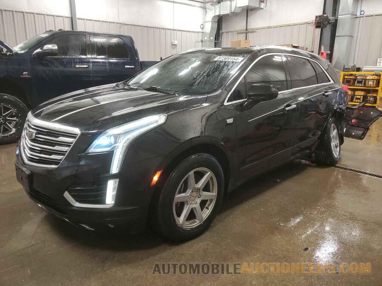 1GYKNDRS3HZ100679 CADILLAC XT5 2017