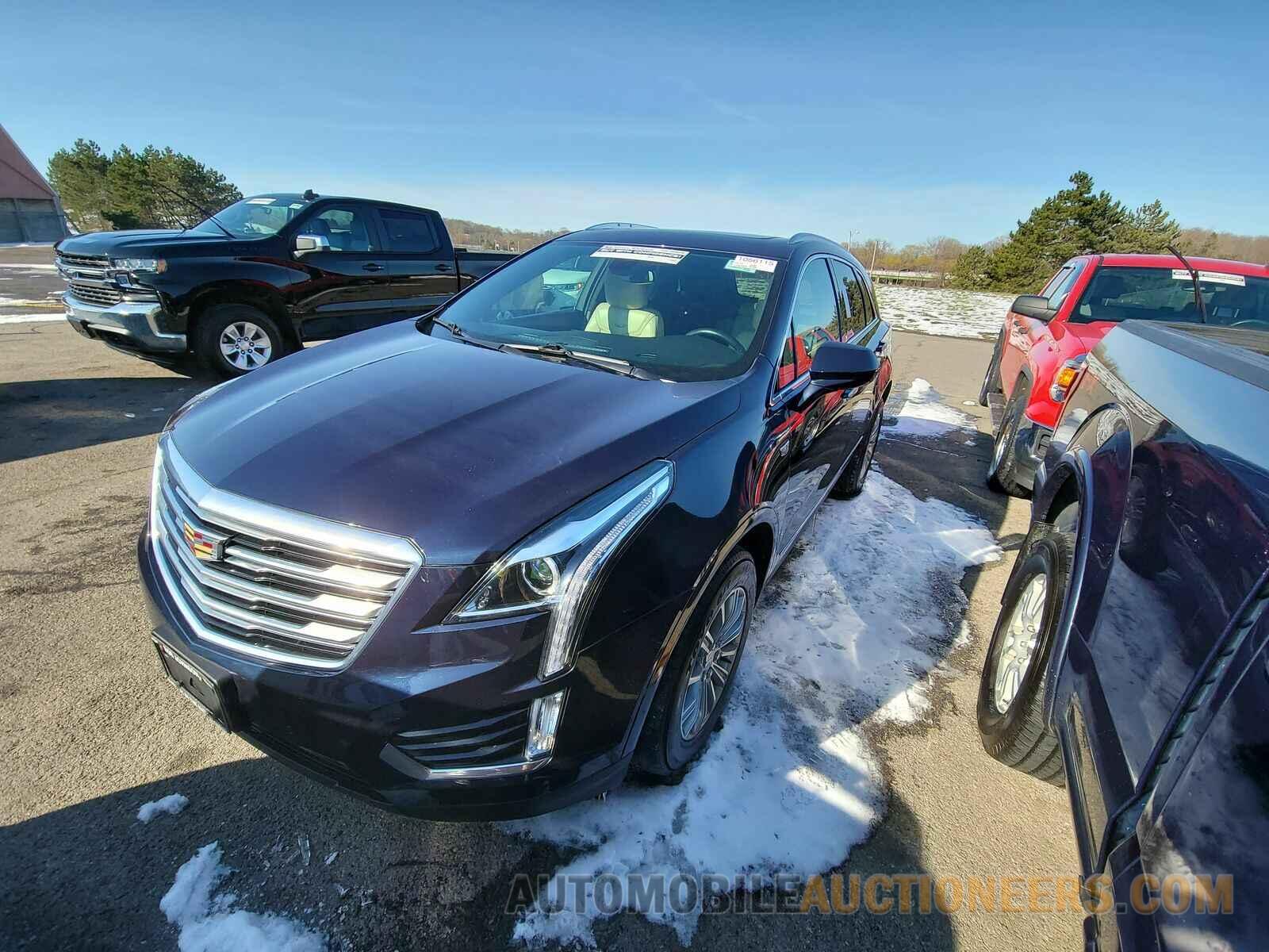 1GYKNDRS7HZ111149 Cadillac XT5 2017